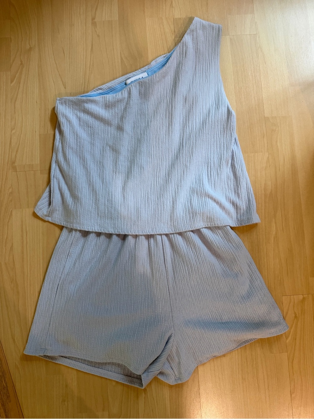 Gilli One-Shoulder Ribbed Romper in Light Blue